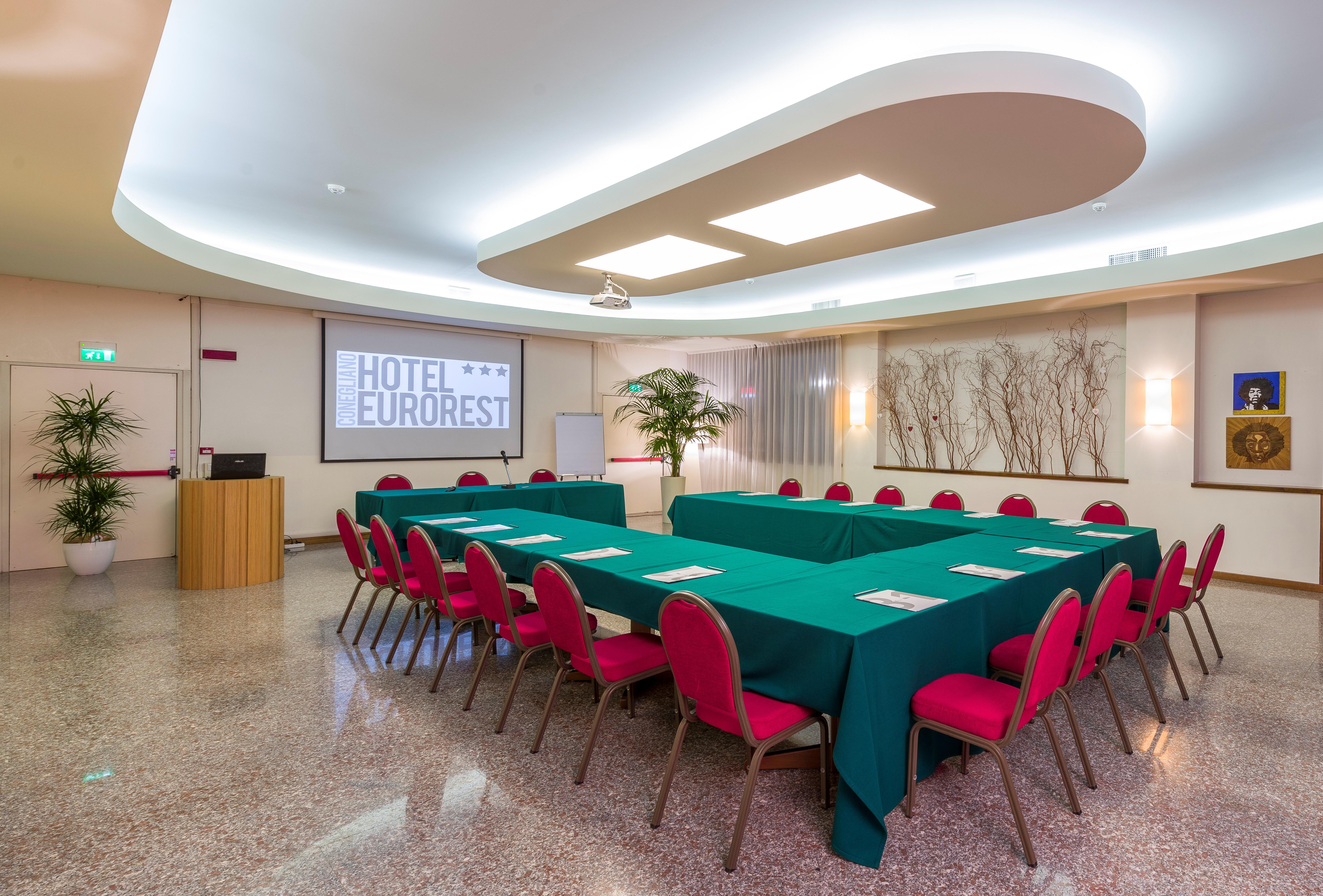 Hotel Eurorest Конельяно Экстерьер фото