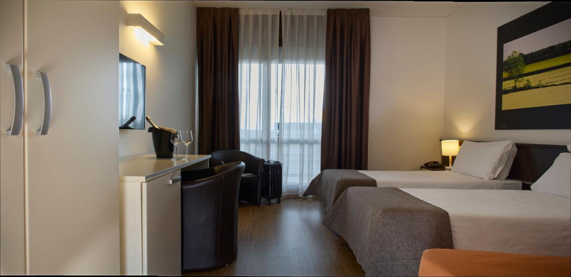 Hotel Eurorest Конельяно Экстерьер фото