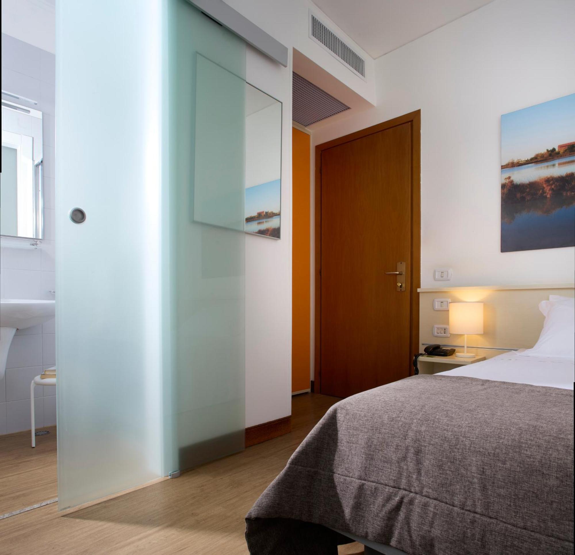 Hotel Eurorest Конельяно Экстерьер фото