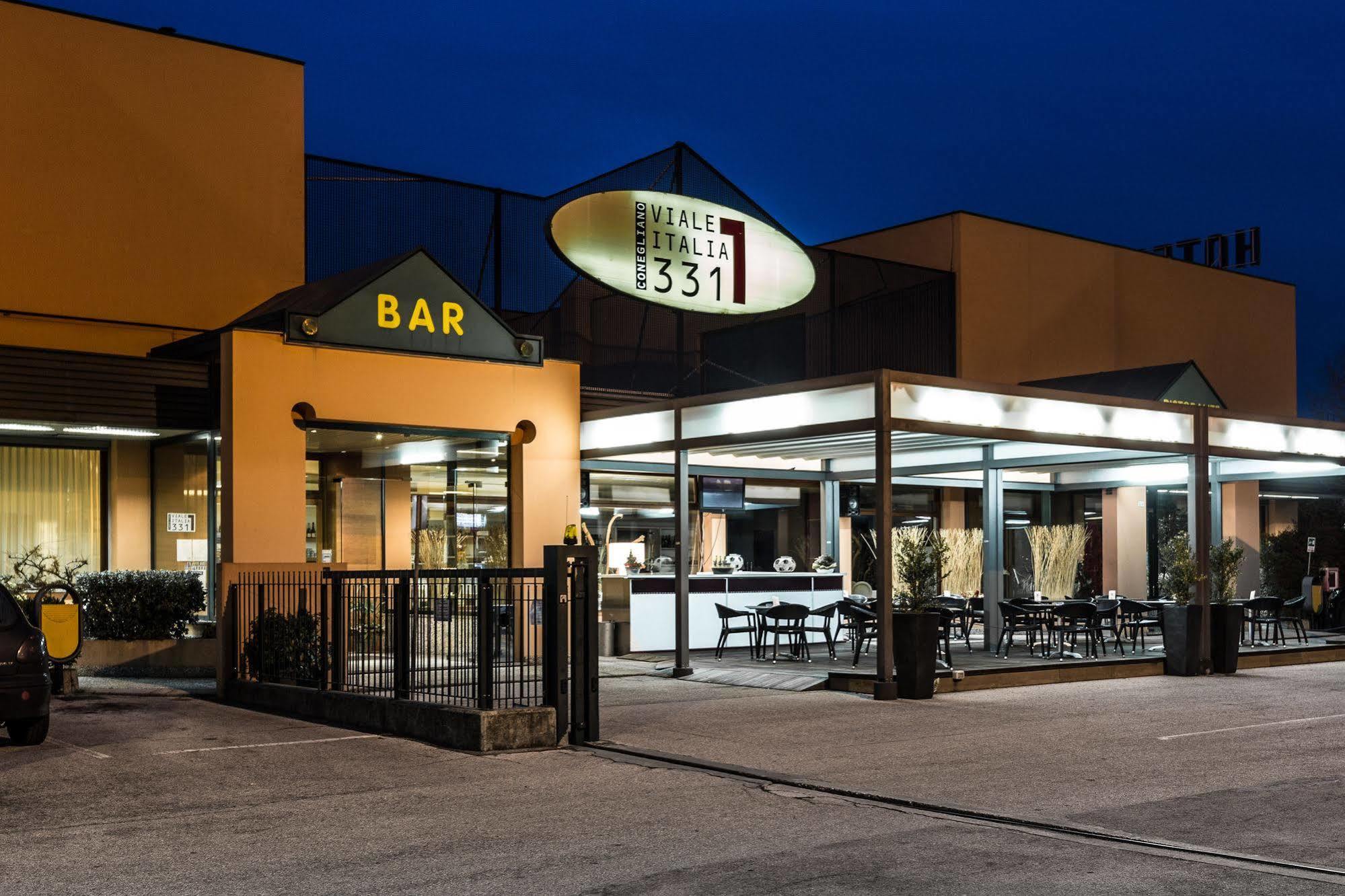 Hotel Eurorest Конельяно Экстерьер фото